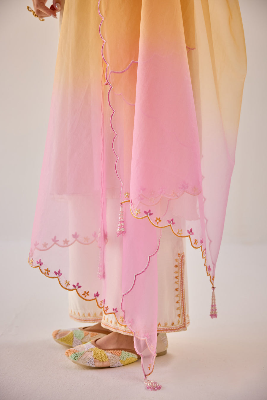 Off-White Kurta Set With Ombre Dupatta